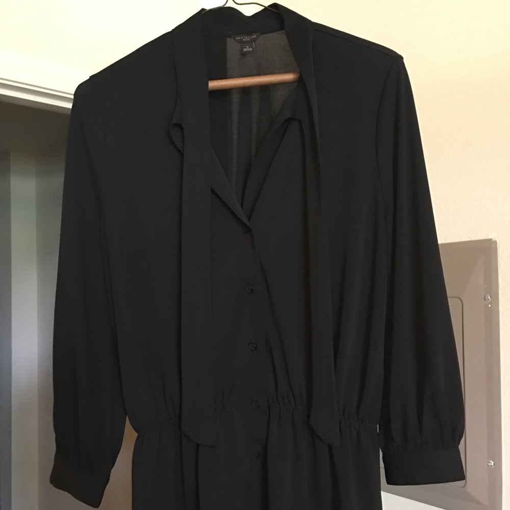 Ann Taylor petite black top